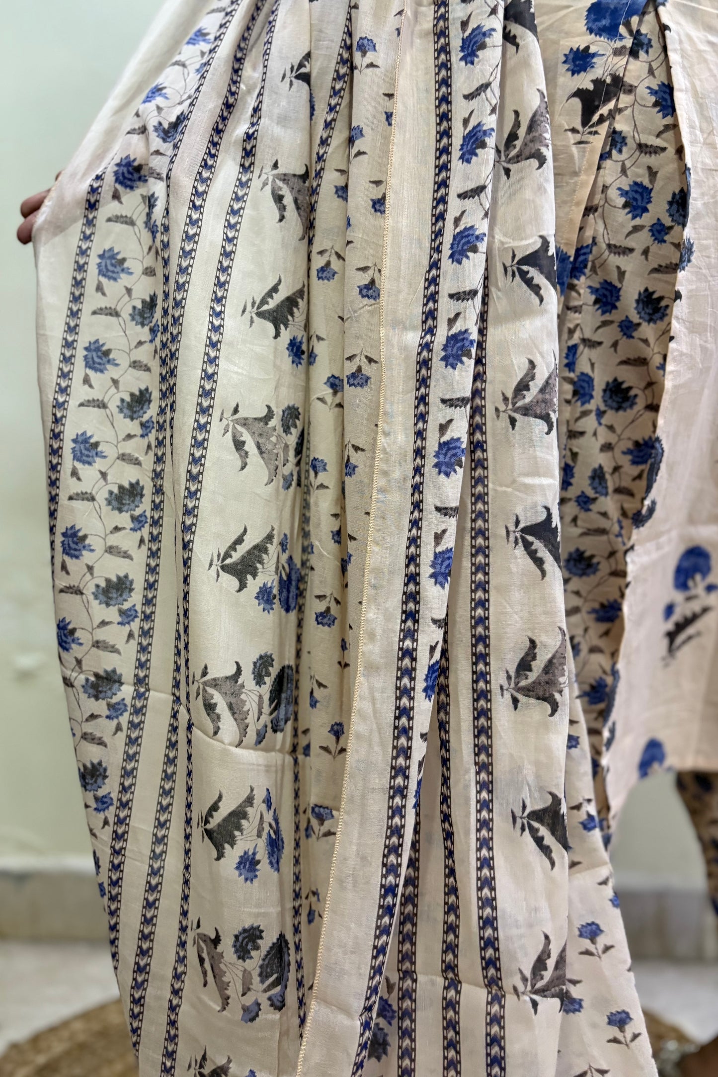 Neelambri - 3 Piece Cotton Straight Suit Set