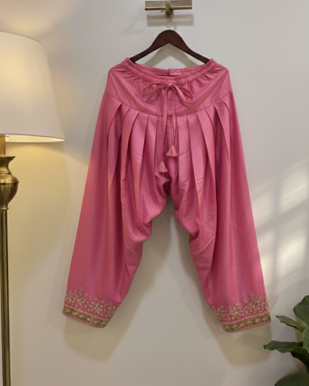 Gulaabi Shaan - 3 Piece Pink Suit Set (Tunic Kurta, Farshi Salwar & Dupatta)